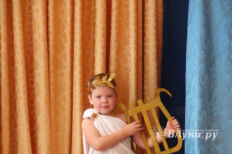 В Великих Луках наградили победителей фестиваля «Великолукская веснянка» (фото)