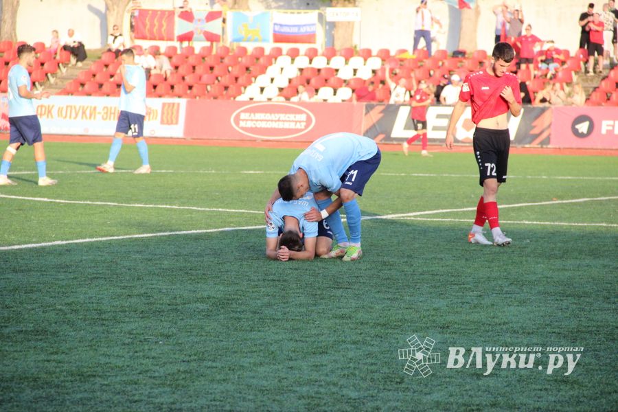 Семь минут, которые перевернули весь матч (ФОТО)