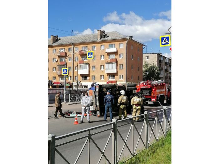 ДТП возле площади Калинина (ФОТО)