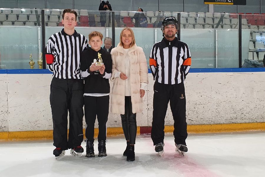 Великолукские хоккеисты привезли бронзу с областного турнира «Золотая шайба» (ФОТО)