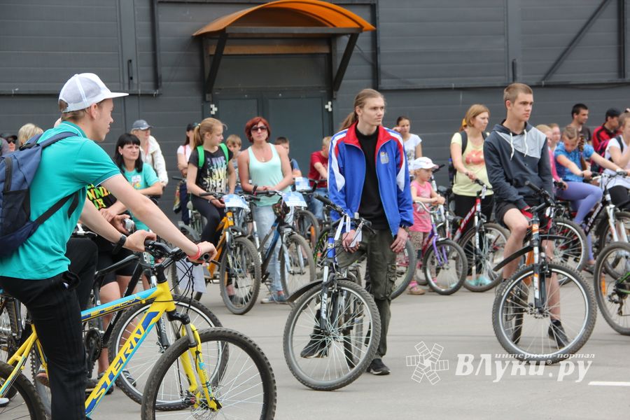 В Великих Луках состоялся «Велопарад» (ФОТО)