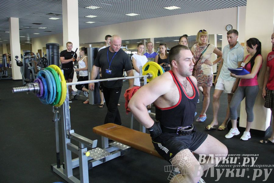 Народный жим в «С-Фитнес»