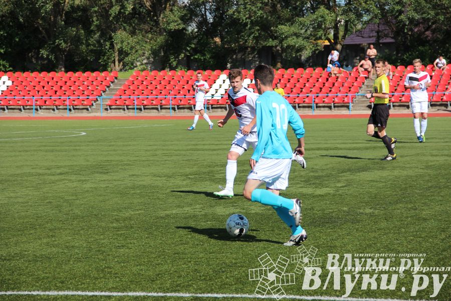 В Великих Луках состоялся матч «Луки-Энергия» — «Звезда» (Санкт-Петербург)