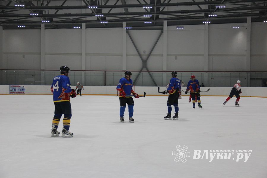 ХК «ЛукиСпорт» обыграл псковскую «Звезду» (ФОТО)