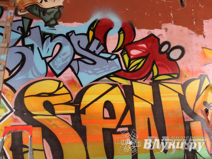 В Великих Луках прошел городской конкурс «Граффити — новый взгляд»