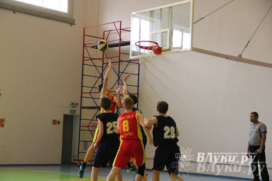 Игра 29 марта Великие Луки — Псков (юноши)