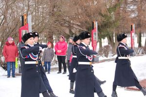 У Вечного огня в Великих Луках прошёл торжественный митинг (фото)