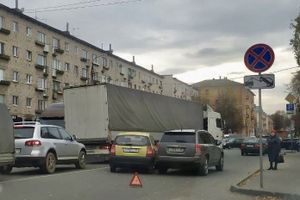 Великие Луки стоят в пробках (ФОТО)