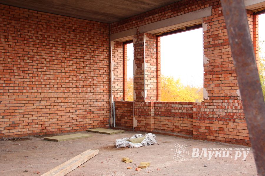 Новую школу на Гагарина в Великих Луках начинят технологиями (ФОТО)