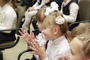 Великолукские первоклассники перевоспитали Бабу-Ягу (ФОТО)