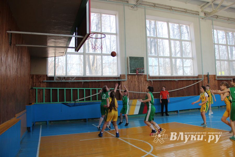 Великолучанки завоевали золото на открытом турнире по баскетболу (ФОТО)