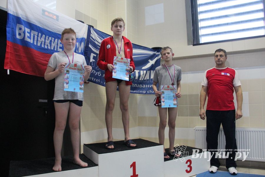В Великих Луках прошло Первенство города по плаванию (ФОТО)