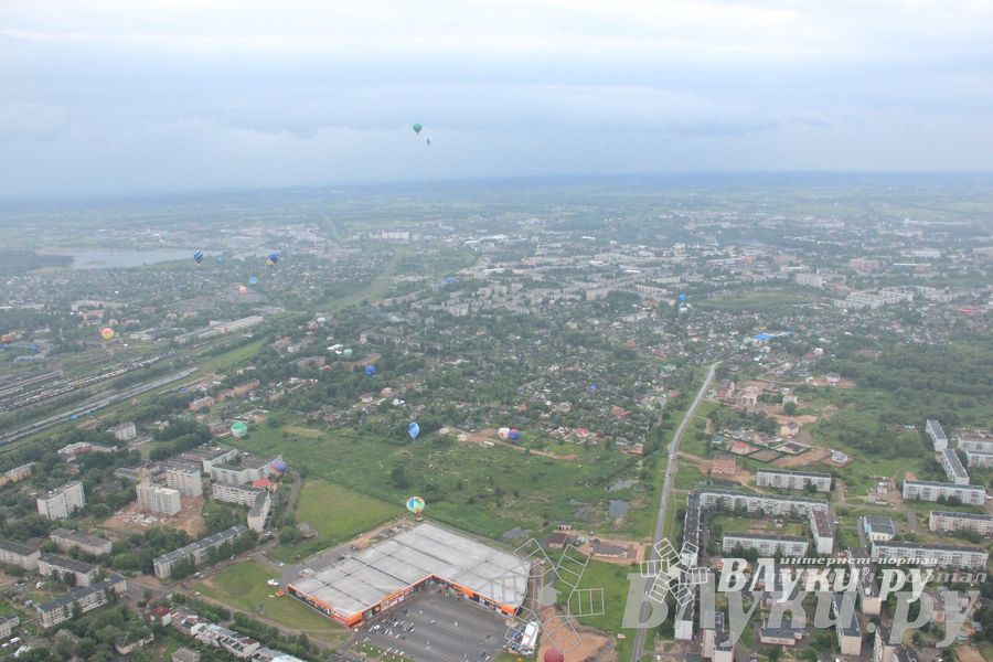Открытие 18-й Международной встречи воздухоплавателей в Великих Луках