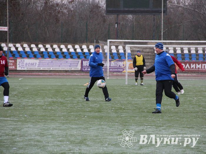 Боевая ничья в памятном футбольном матче (ФОТО)