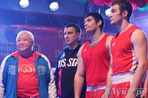 В Великих Луках состоялась матчевая встреча по боксу