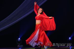 В ДК ЛК прошел музыкально-танцевальный спектакль «Босиком по млечному пути» (фото)
