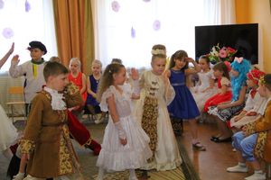 8 марта в саду 26