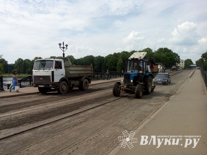Мост через Ловать в Великих Луках откроют вечером (ФОТО)