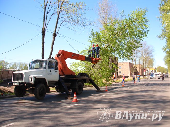 Авария устранена, движение по проспекту Гагарина возобновлено (ФОТО)