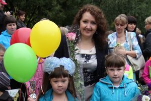 Школы города отметили 1 сентября (фото)