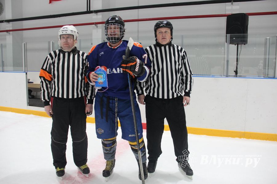 ХК «Экспресс» уступил команде «Аванта-Остров» (ФОТО)