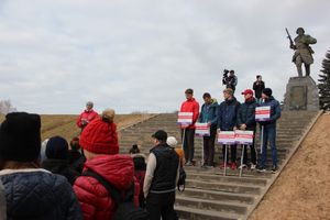 Великолучане присоединились к Всероссийской акции по ходьбе (ФОТО)