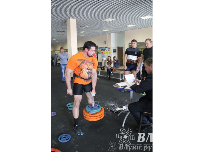 Первенство города по классическому жиму штанги и армлифтинг