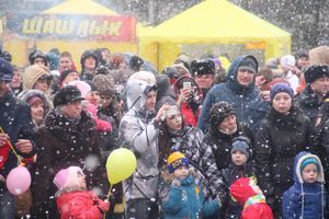 В Великих Луках сожгли Масленицу (фото)