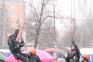 В Великих Луках сожгли Масленицу (фото)