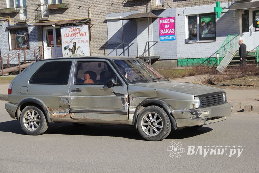 ДТП на Октябрьском (ФОТО)