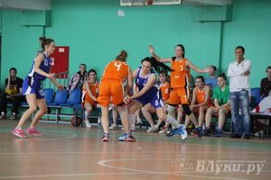 игра за 1 место, девушки: НГУ (Санкт-Петербург) — ВЛГАФК (В. Луки)