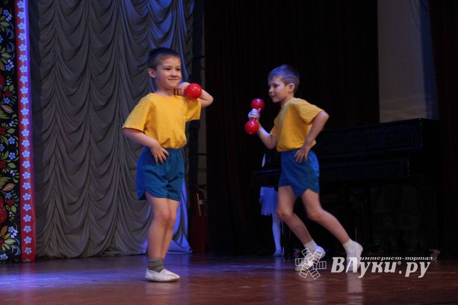 «Великолукская Веснянка»: детские сады 