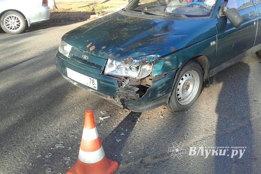 На ул. Глинки сбили несовершеннолетнего мотоциклиста (ФОТО)