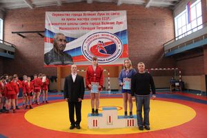 Церемония награждения открытого первенства города по самбо на призы мастера спорта СССР Марковского Геннадия Петровича (ФОТО)