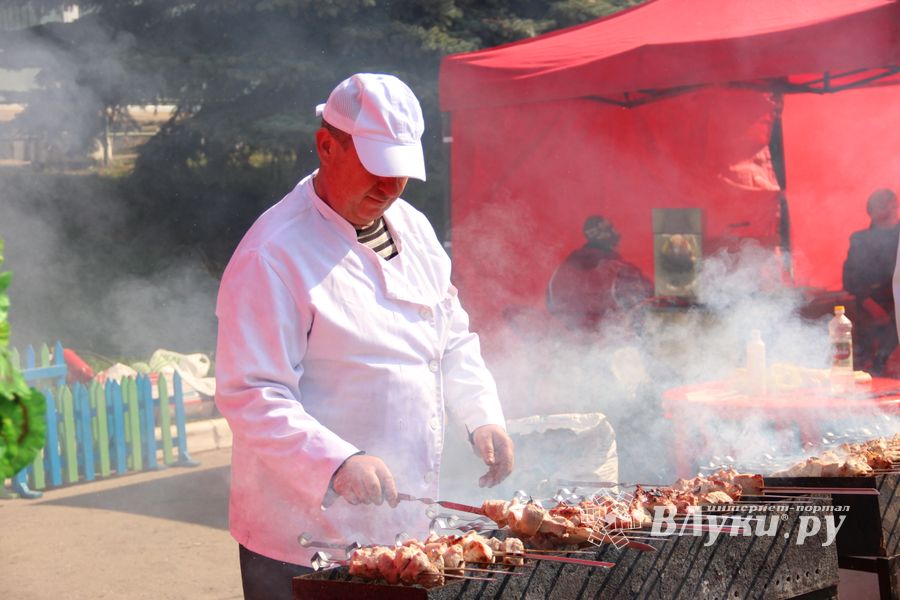 СТЦ «СтройСам» порадовал великолучан на универсальной ярмарке «Весна-2018» (ФОТО)