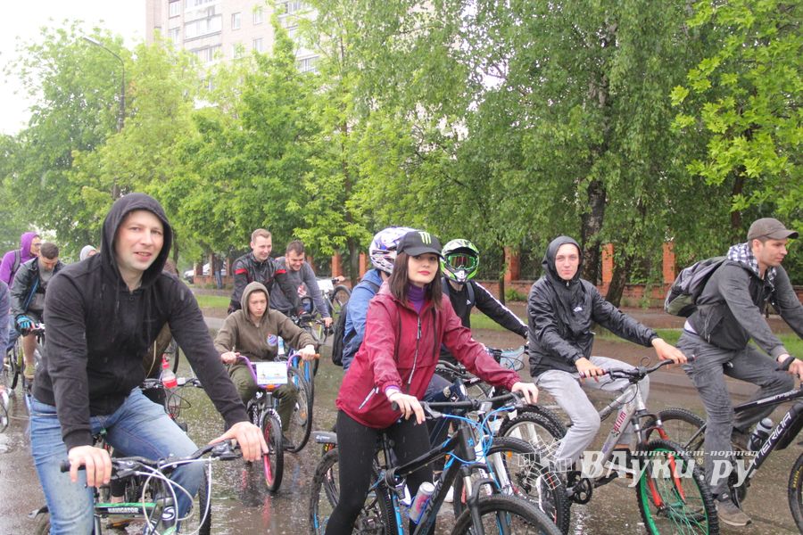 Зигзаг здоровья выполнили великолукские велосипедисты (ФОТО)