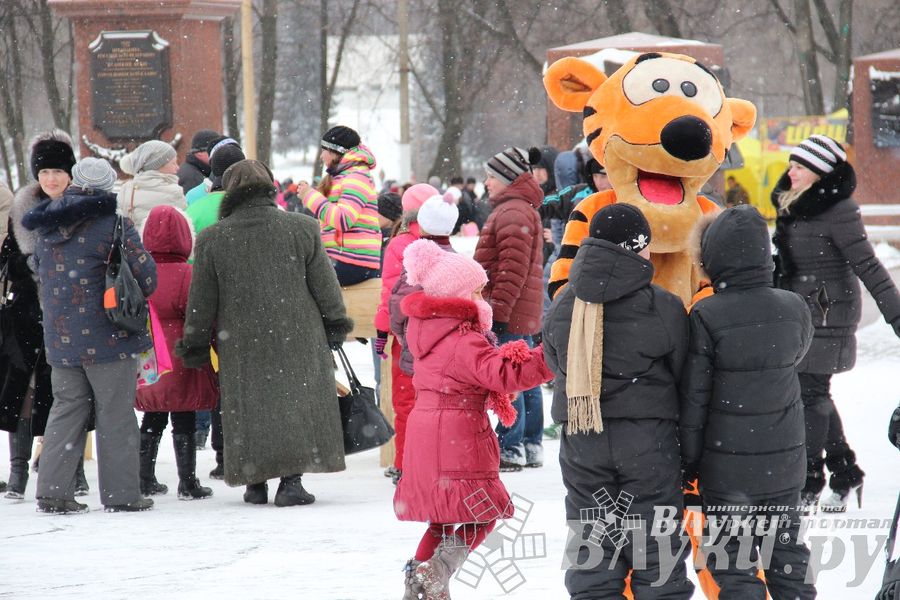 В Великих Луках встретили Масленицу