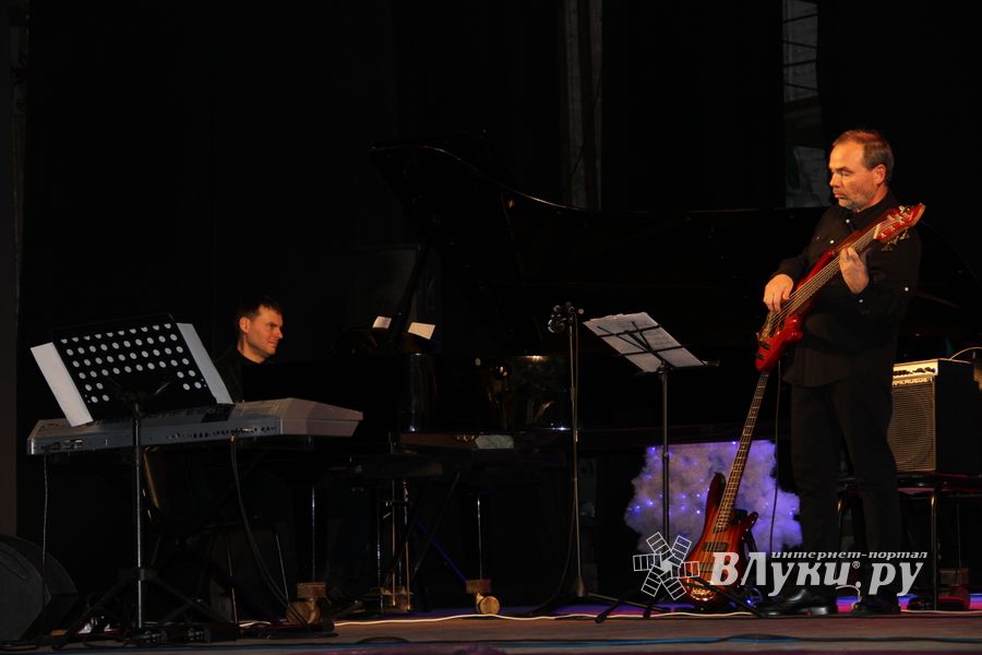 В Великих Луках состоялся концерт «Рождественский джаз» (фото)