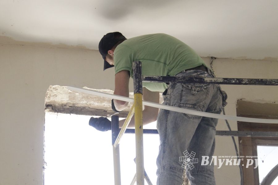 Пресс-тур по великолукскому драмтеатру (ФОТО)