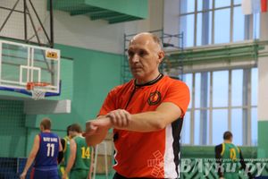 Команда «Экспресс» стала обладательницей Кубка г. Великие Луки по баскетболу