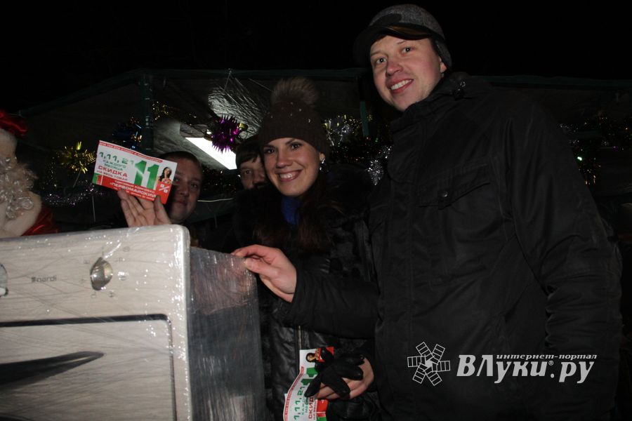 Великие Луки к встрече Нового года готовы (ФОТО)