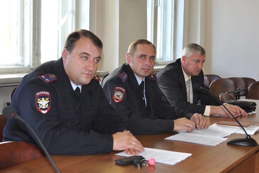В Великих Луках состоялось очередное заседание антитеррористической комиссии (фото)