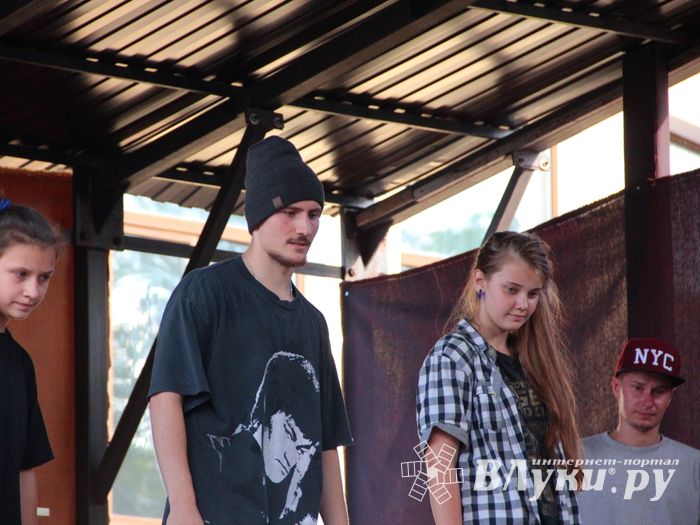  «ORIGINAL BBOYS CYPHERS» в Великих Луках (ФОТО+ВИДЕО)