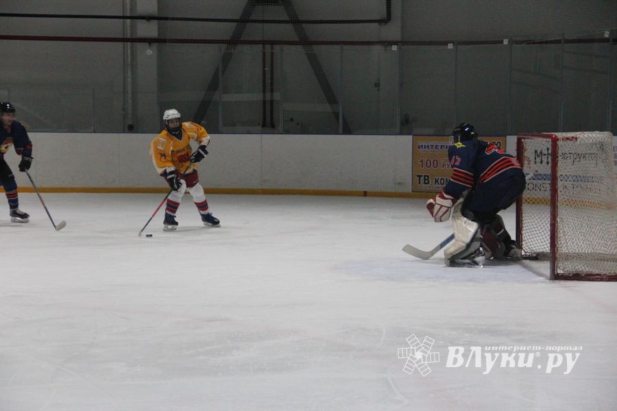 ХК «Луки-Экспресс» обошла псковскую «Гвардию» по буллитам (ФОТО)