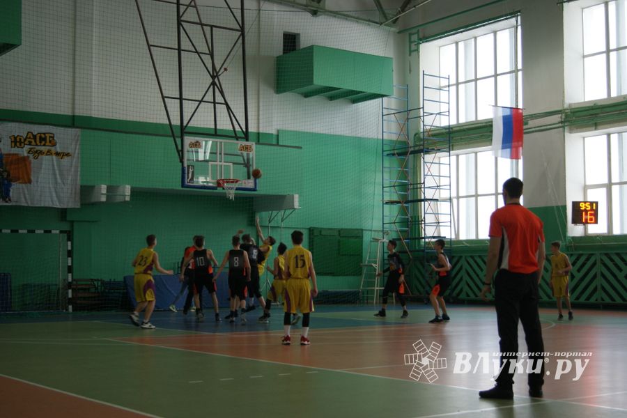 Великолучане завоевали бронзу на Международном турнире по баскетболу (ФОТО)