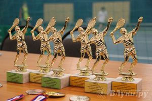 В Великих Луках прошло Первенство по большому теннису (фото)