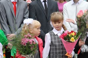 Школа №12 встретила День знаний (фото)