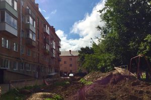 В Великих Луках продолжается ремонт дворов (ФОТО)