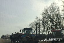 Центральный мост через Ловать в Великих Луках убирают от снега (ФОТО)