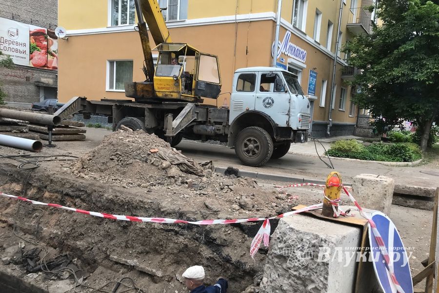На ул. Первомайской – капитальный ремонт теплосетей (ФОТО)